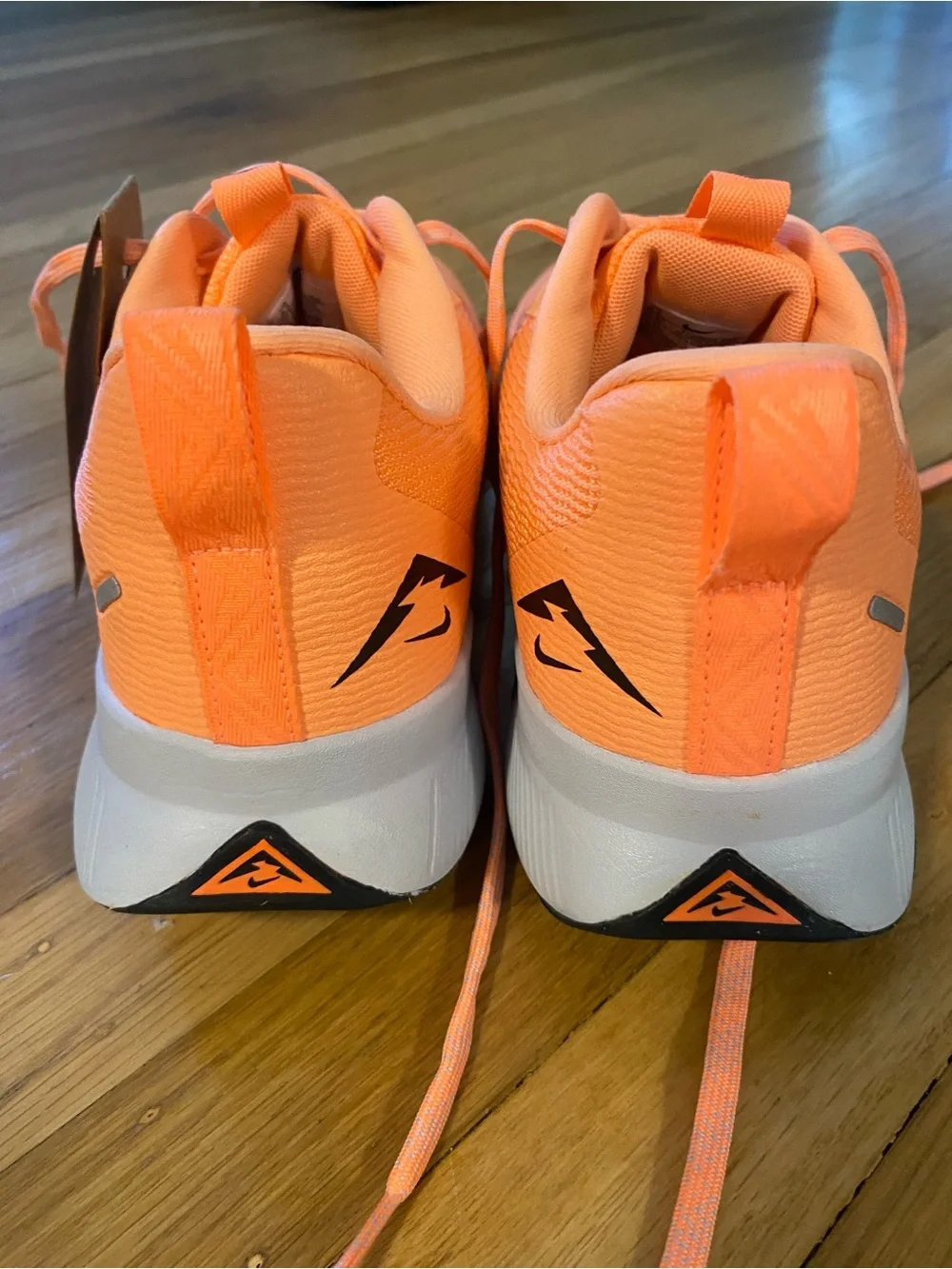 NEW Nike Juniper Trail 3 Orange Pulse Ghost
